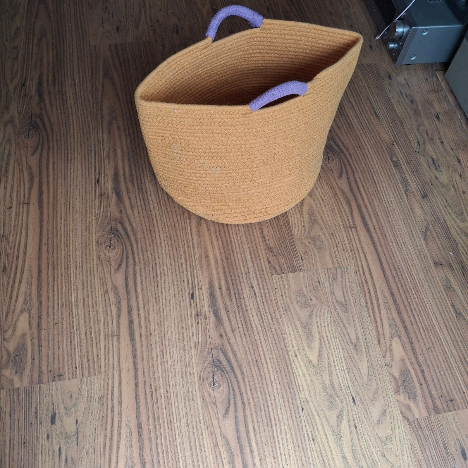 Oranje Mandje, Ophalen, Rond, Riet